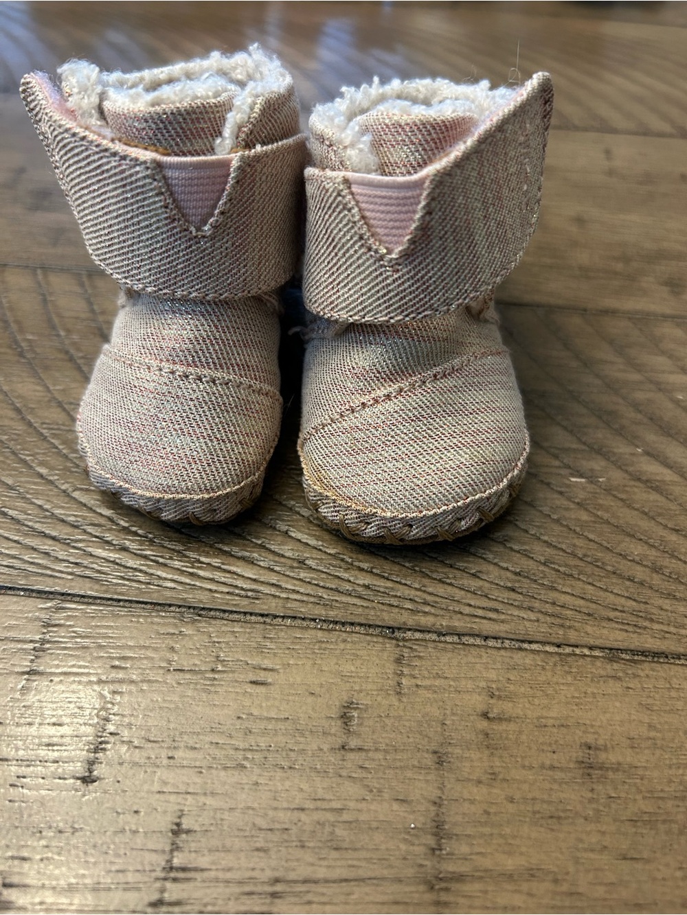 Size 1 Toddler Girl Toms Pink Fleece-Lined Booties